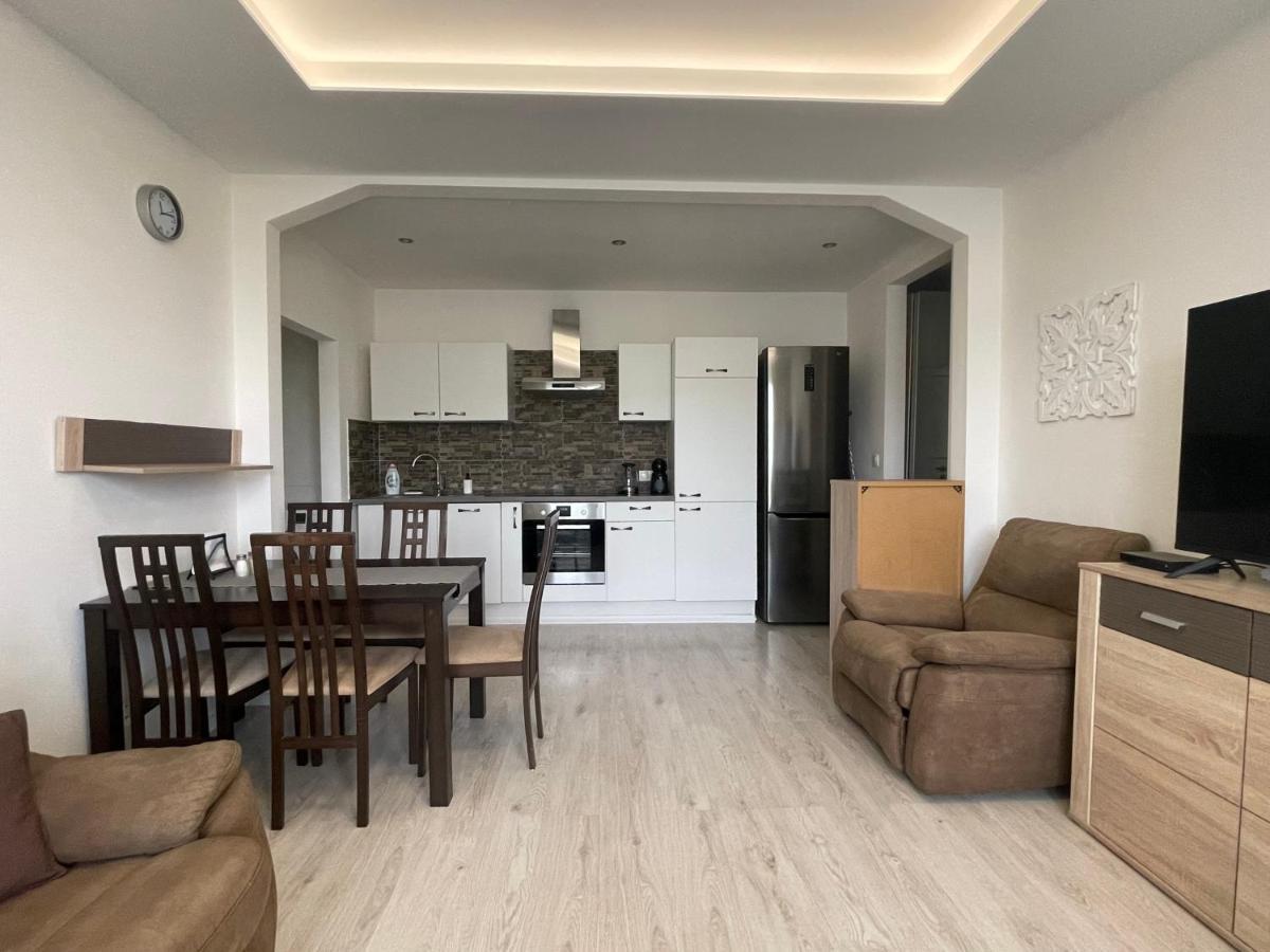 Sag Riazanska Residence 3 Room Free Wi-Fi Bratislava Esterno foto